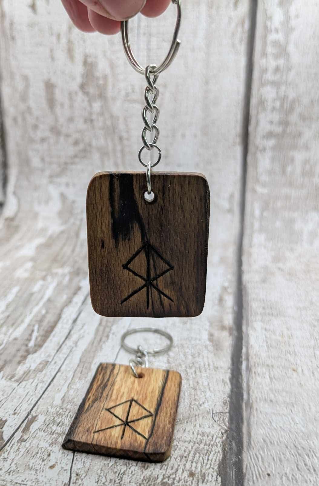 Spalted beech protection bind rune keyring