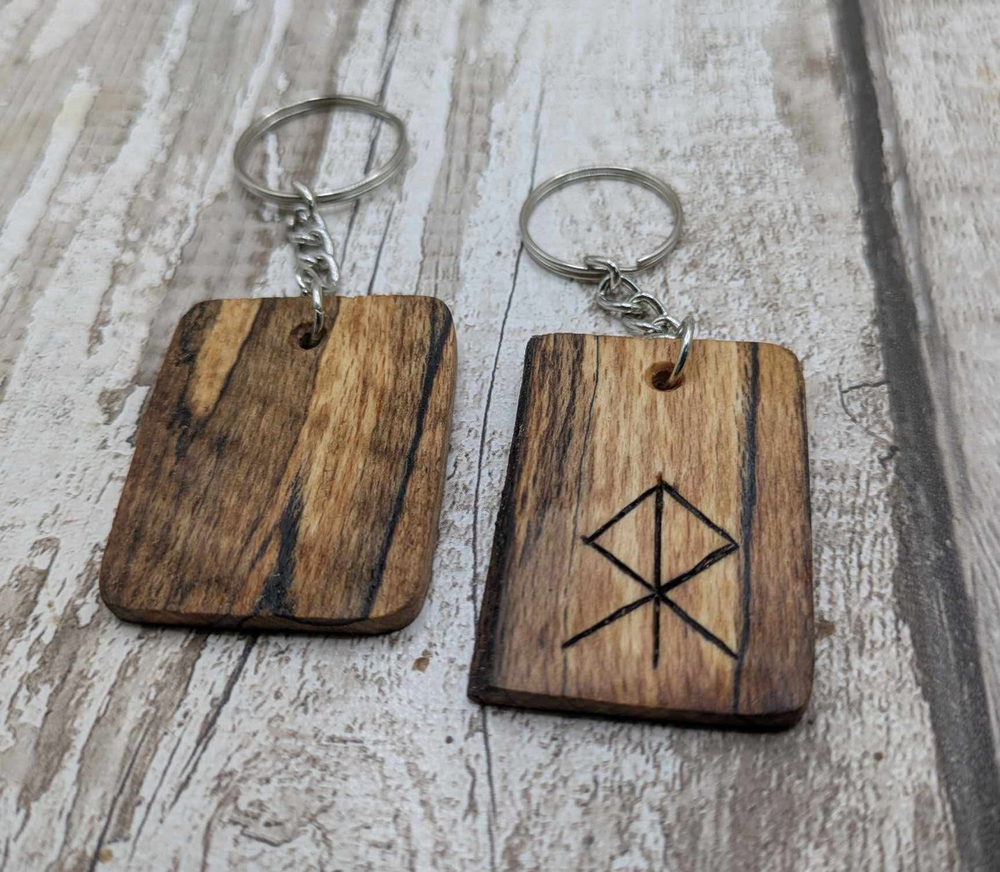 Spalted beech protection bind rune keyring