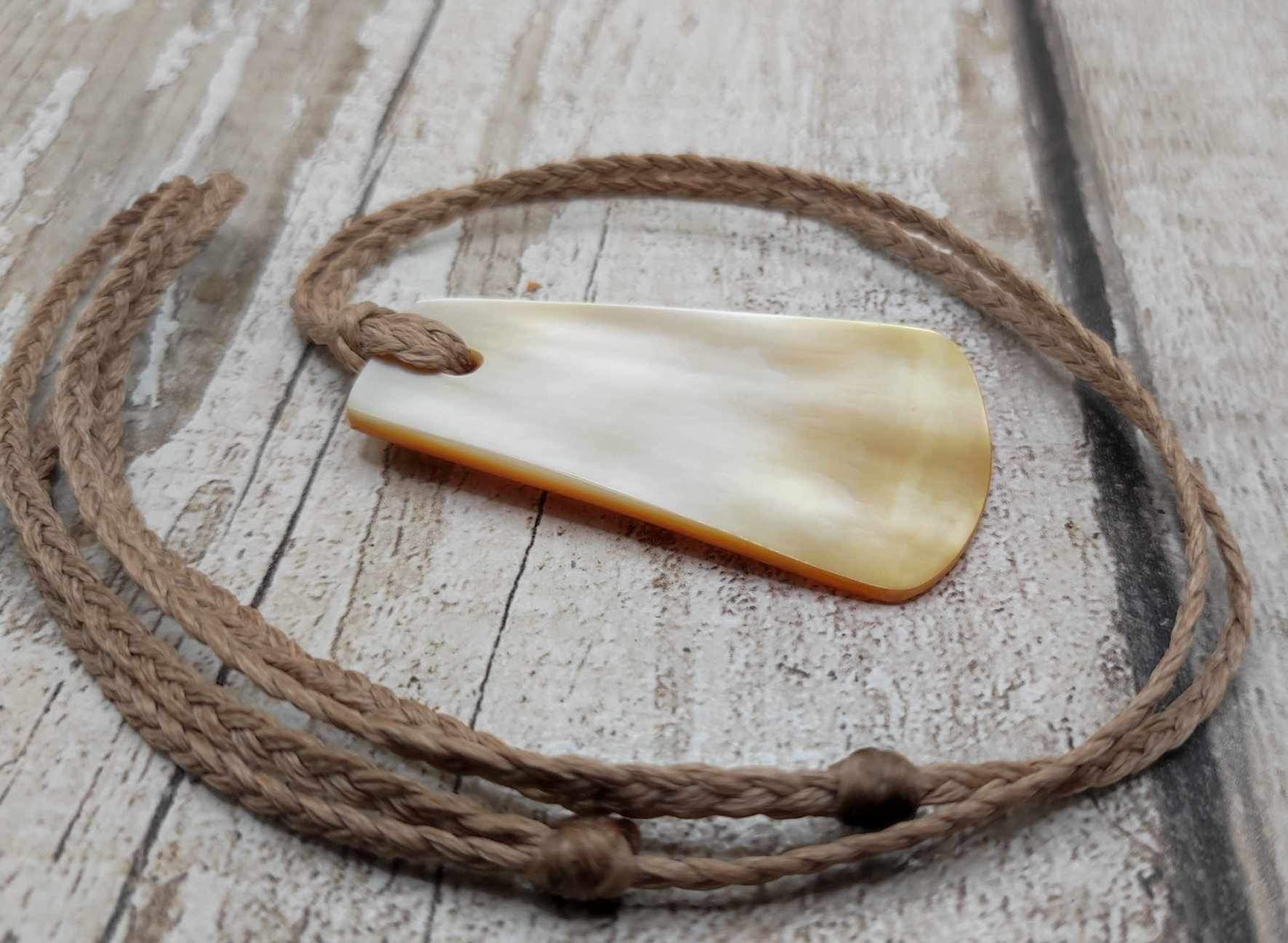 Mother of Pearl Toki styled shell pendant.