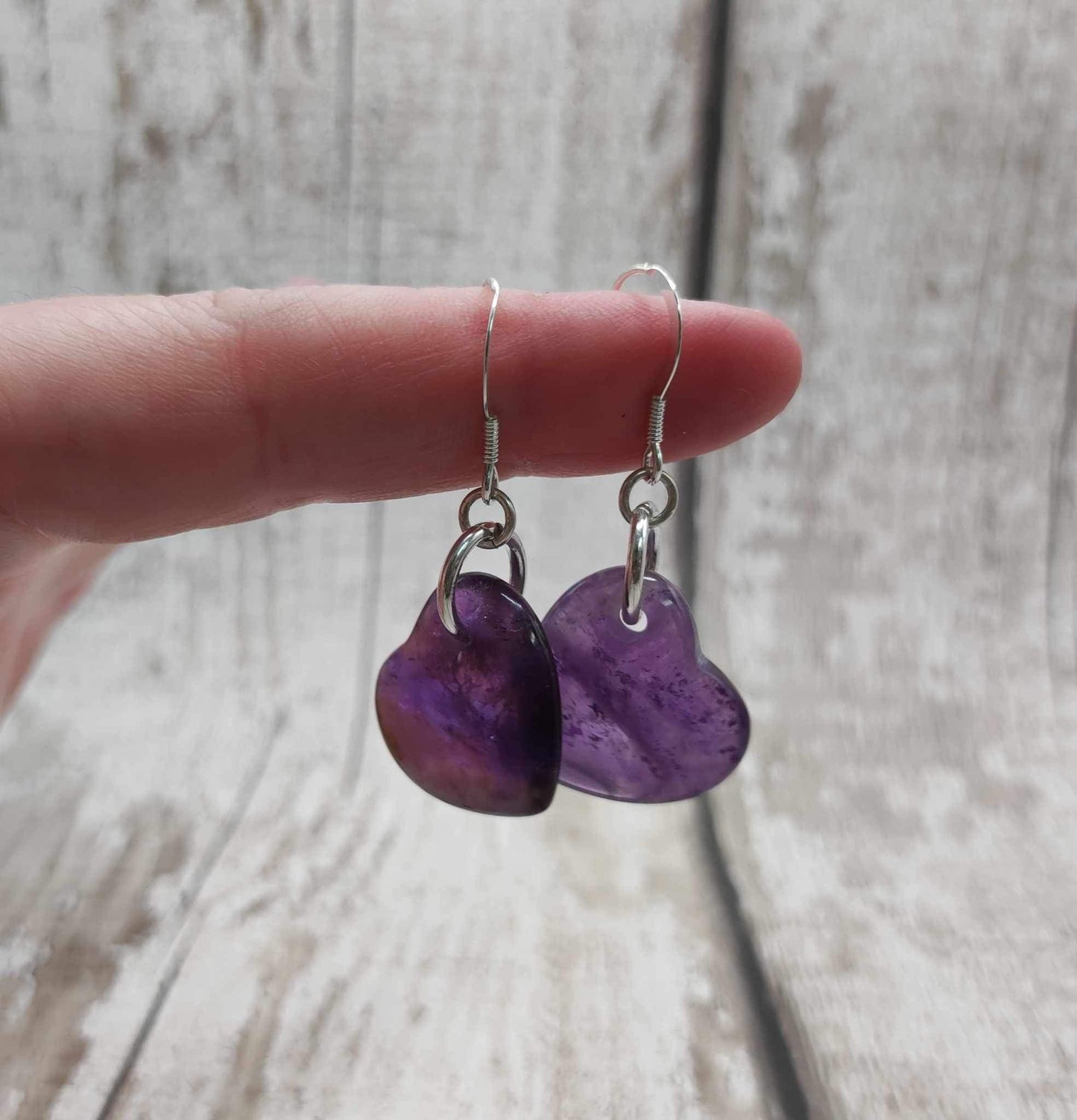 Amethyst heart shapes earrings.