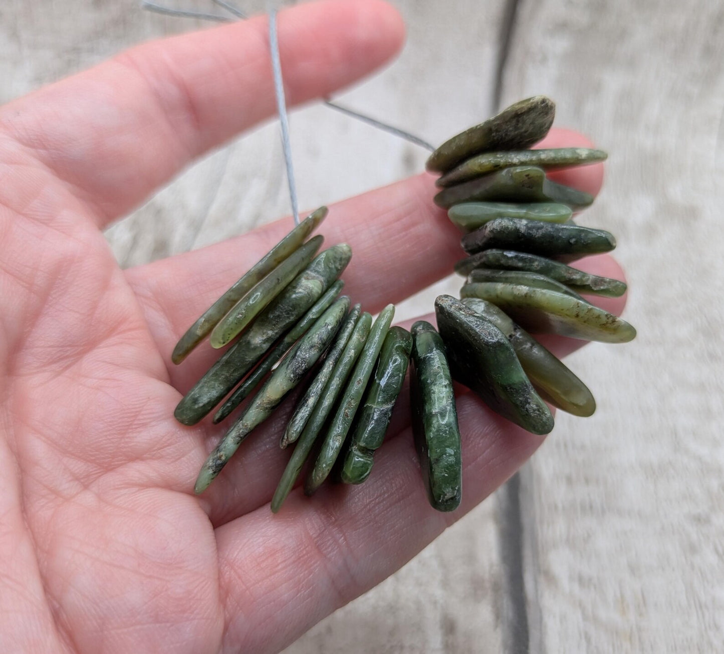 20 Top-Drilled chunky New Zealand Pounamu Beads – Tumble polished Greenstone Offcuts for Jewellery Making and craft projects.