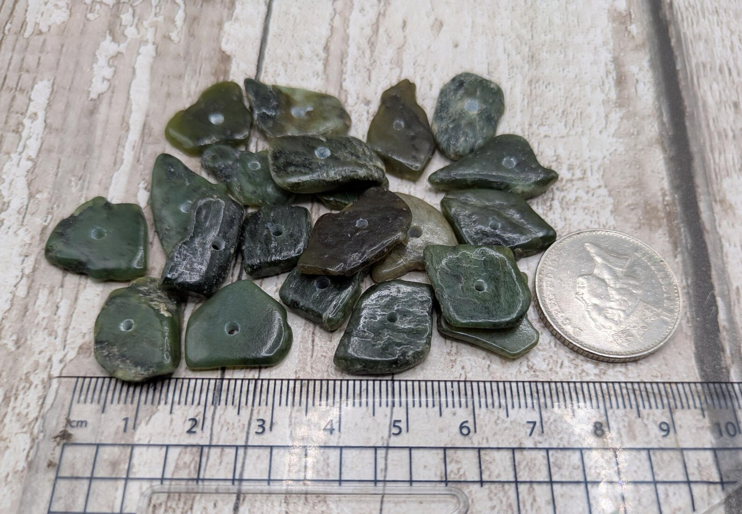 20 Centre-Drilled chunky New Zealand Pounamu Beads – Tumble polished Greenstone Offcuts for Jewellery Making and craft projects.