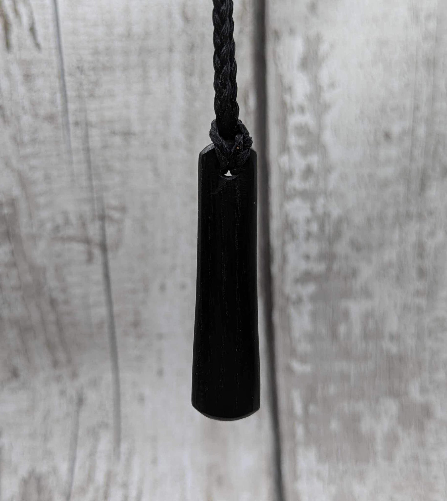 Fenland big oak roimata pendant drop with silver dot.
