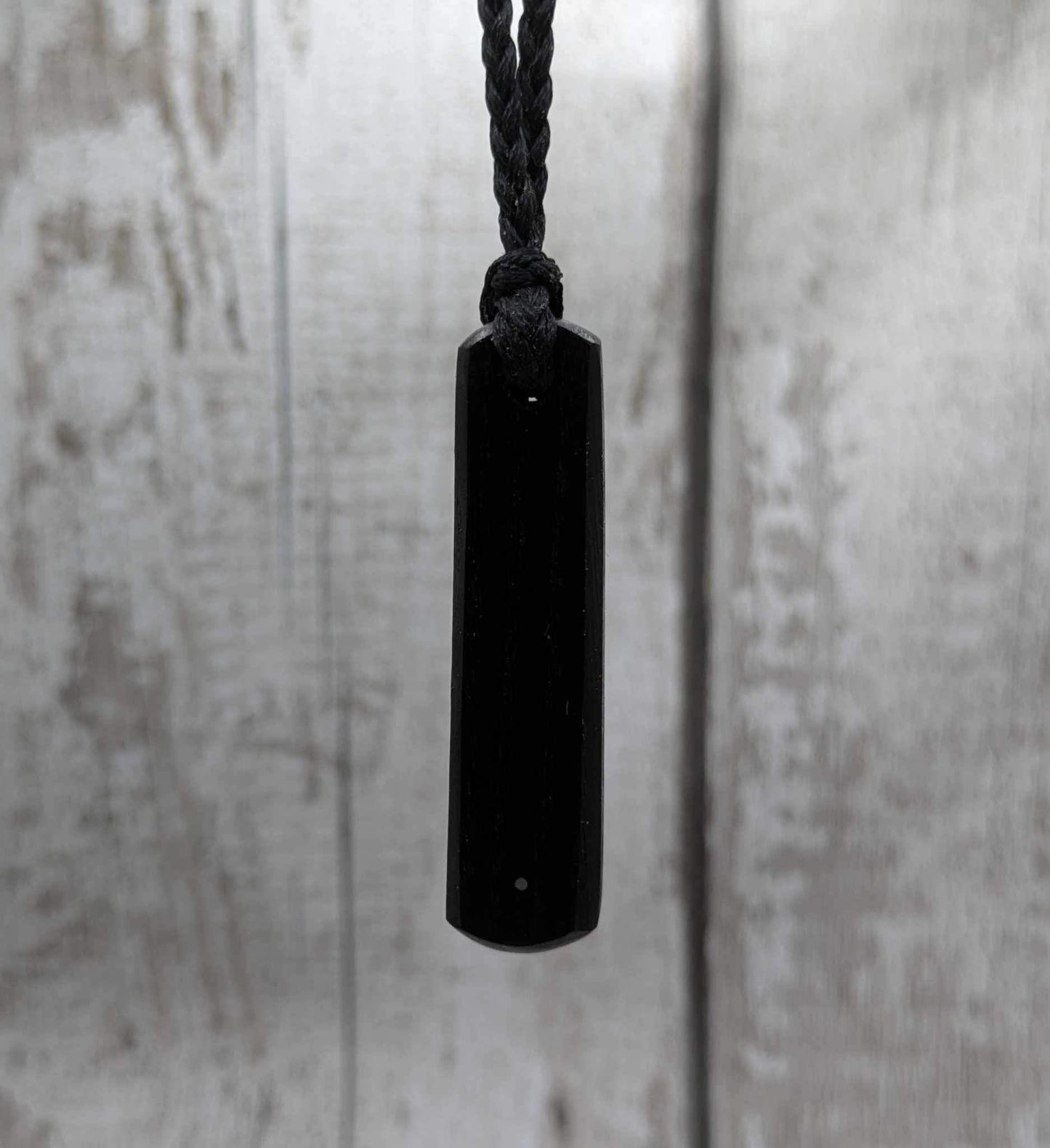 Fenland big oak roimata pendant drop with silver dot.