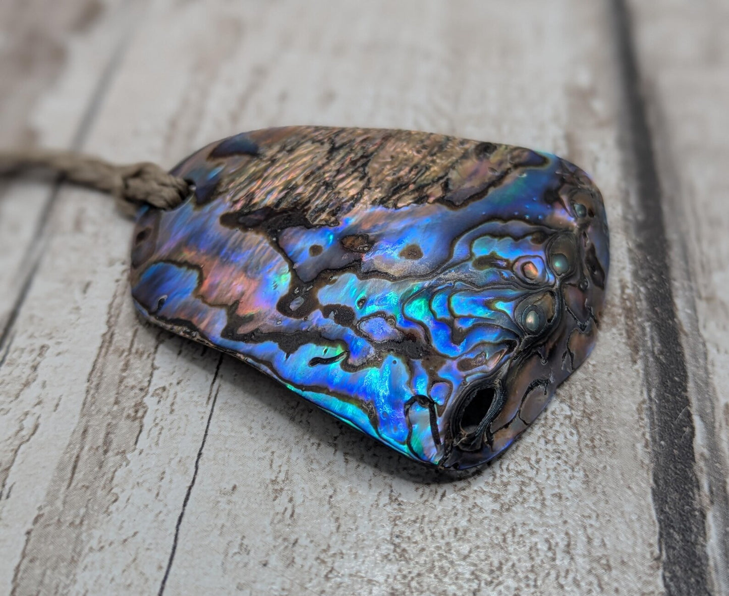 Large Freeform NZ Pāua Shell Pendant – Iridescent Abalone Statement Necklace, Natural statement Beach Jewellery.