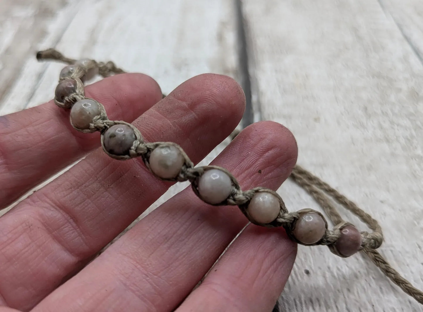 Light lepidolite beaded macramé bracelet.