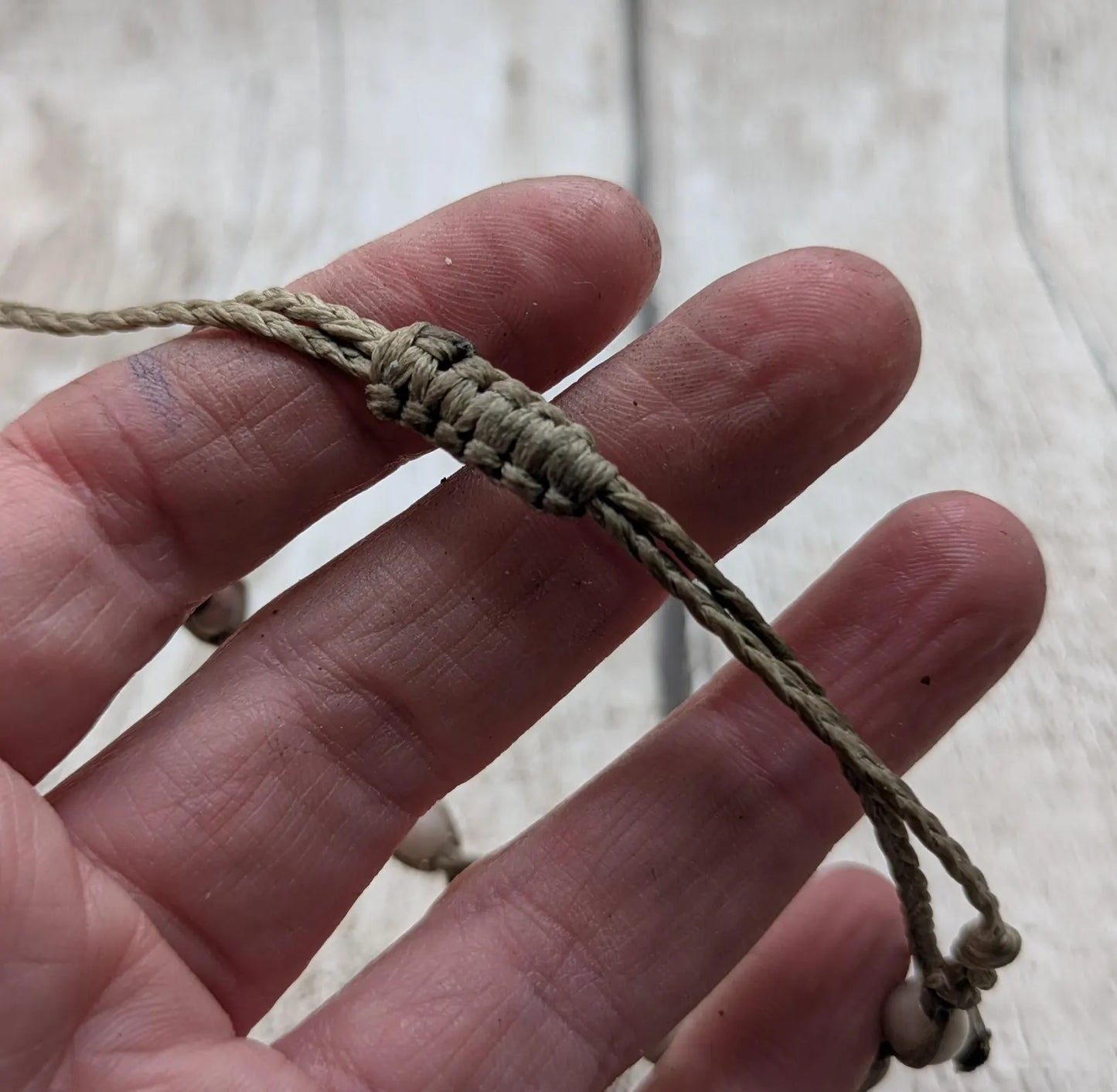 Light lepidolite beaded macramé bracelet.