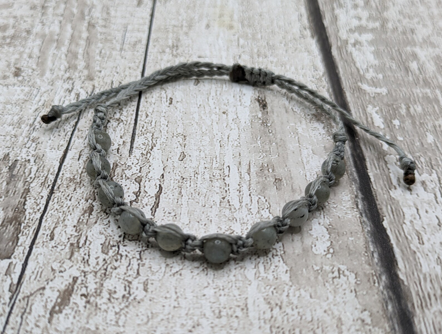 Labradorite 6mm beaded macramé bracelet.
