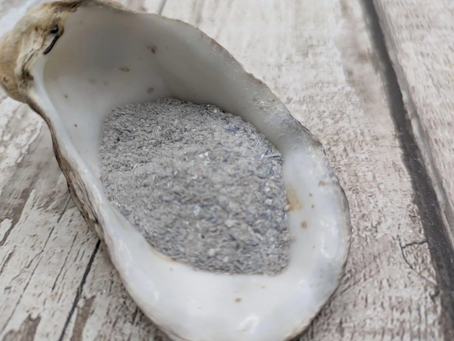 Unrefined powdered blue kyanite paint pigment