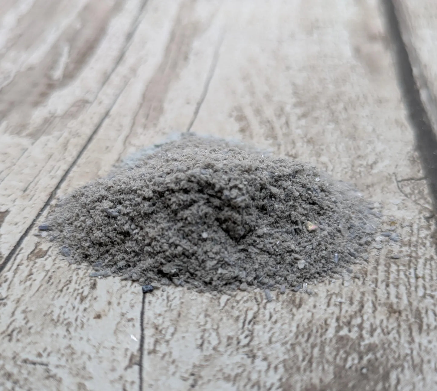 Unrefined powdered blue kyanite paint pigment