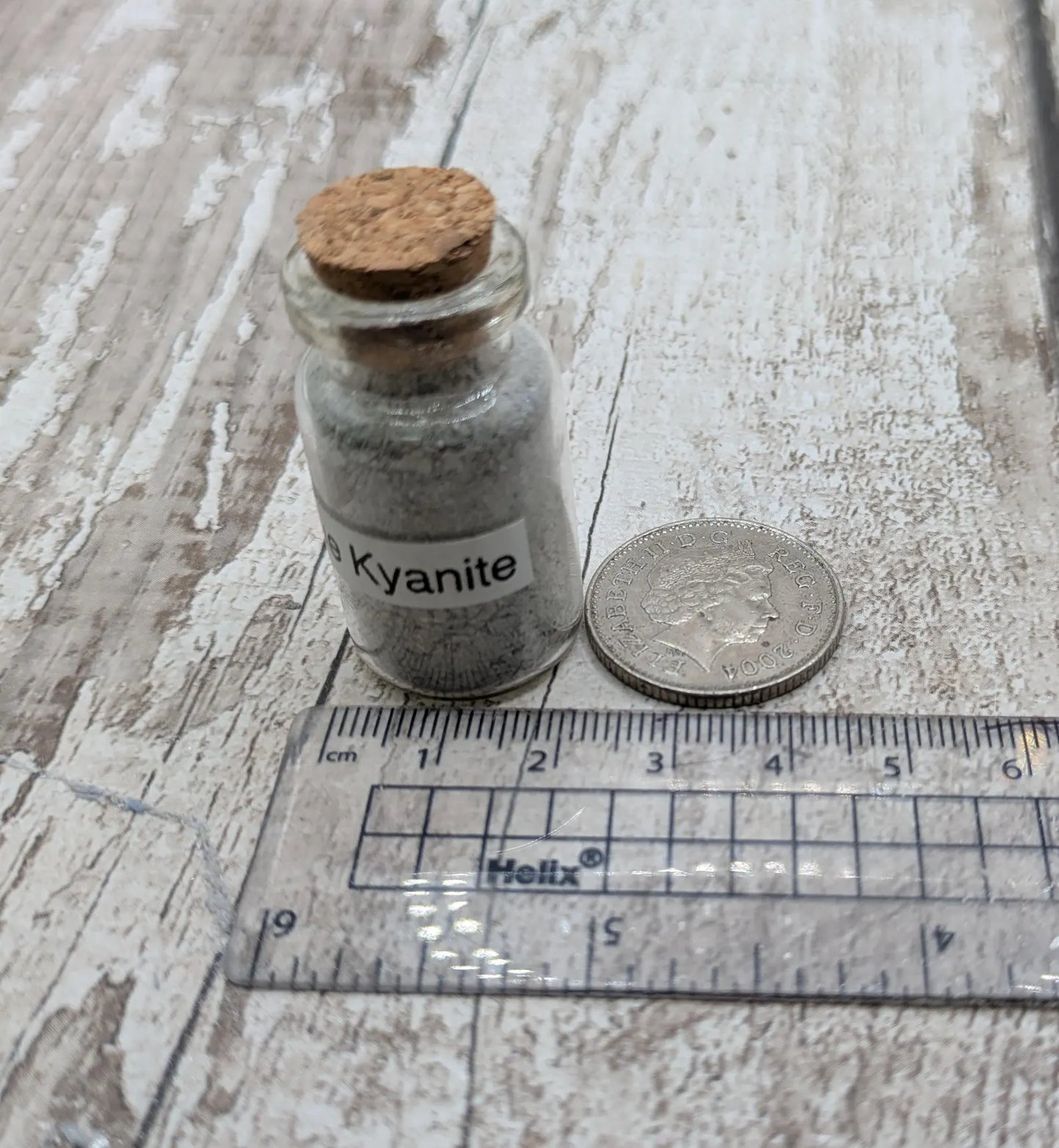 Unrefined powdered blue kyanite paint pigment