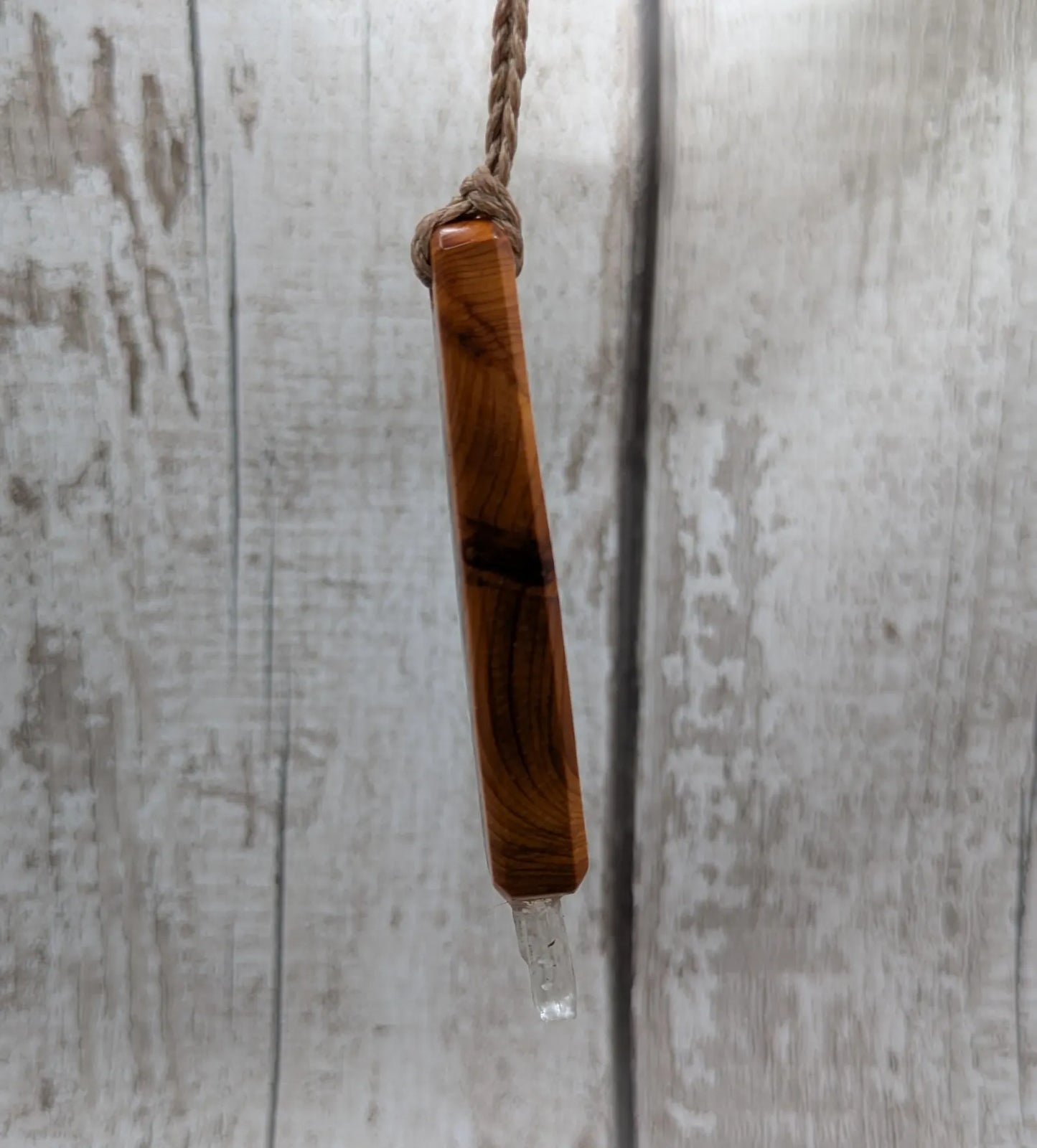 Yew Wood Pendant Wand – Blue Kyanite, Hiddenite & Quartz Point Inlay, High Vibrational Energy Tool, Synergy Blend for Higher Consciousness.