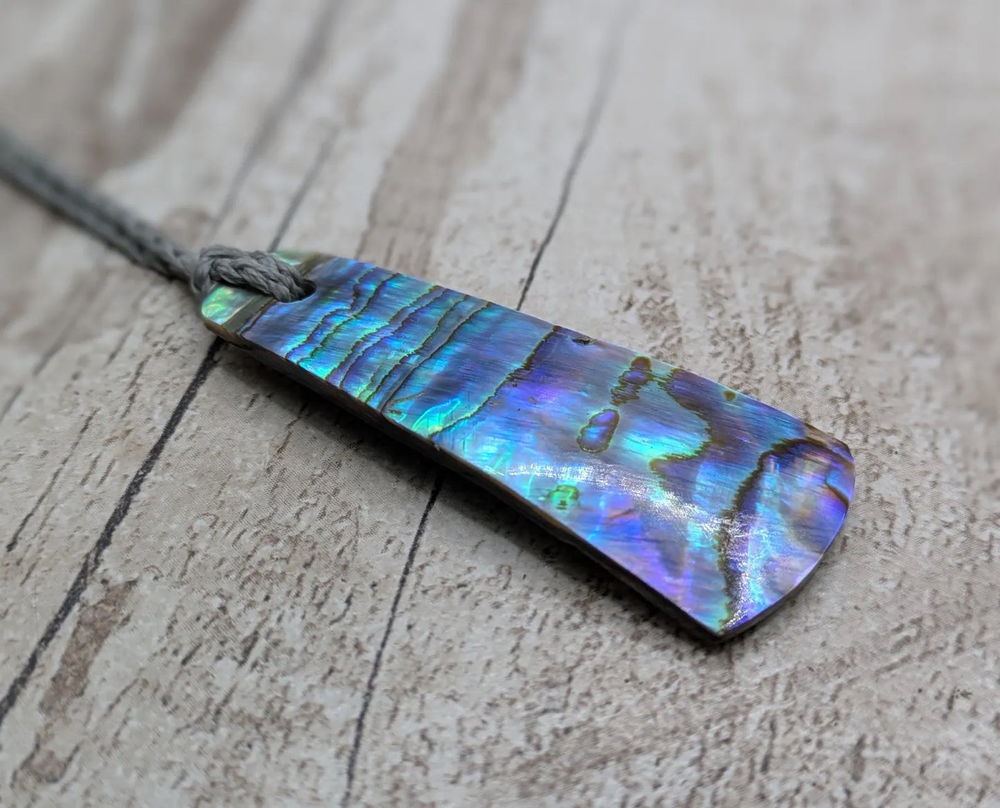 New Zealand rainbow Pāua shell pendant