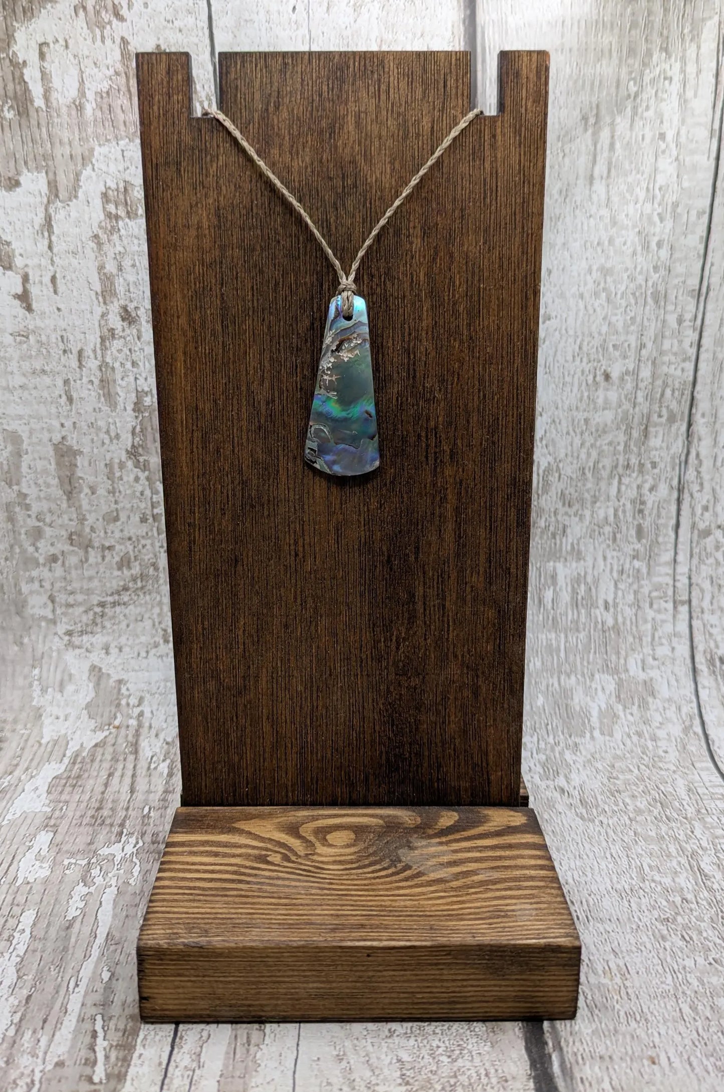 Small New Zealand Rainbow Pāua Shell Roimata Pendant – Iridescent Teardrop Necklace, Māori Inspired Ocean Jewellery, Healing Shell Talisman