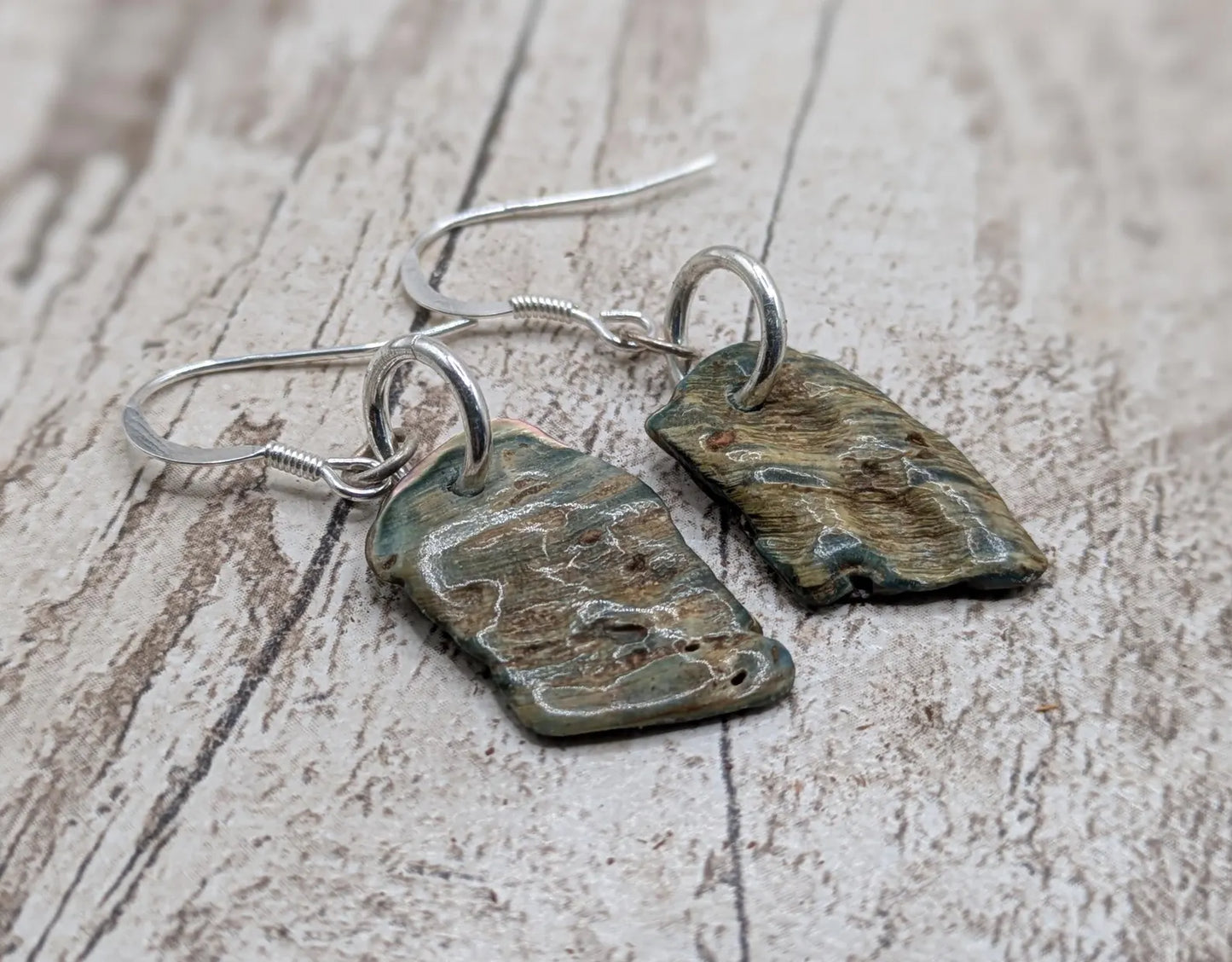 New Zealand Pāua Shell Earrings – Rainbow Abalone Free-Form Drops on Sterling Silver Hooks | Ocean Energy Jewellery.