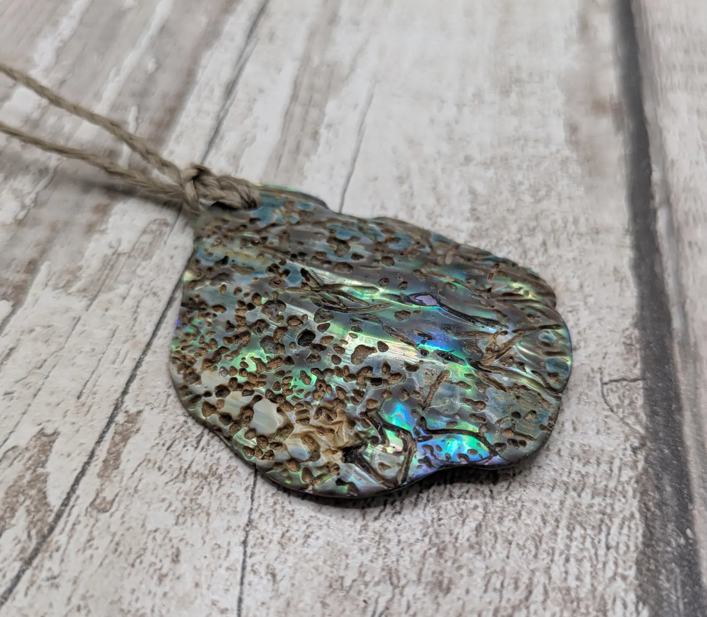 Large Freeform NZ Pāua Shell Pendant – Iridescent Abalone Statement Necklace, Natural statement Beach Jewellery.