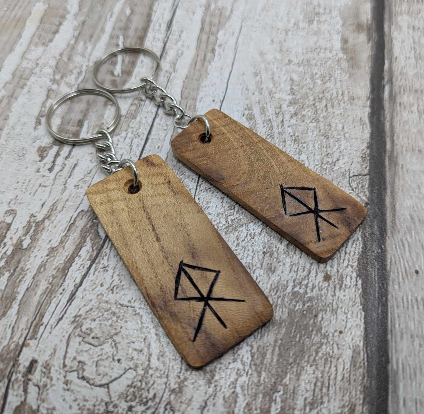 Laburnum wood protection bind rune keyring.