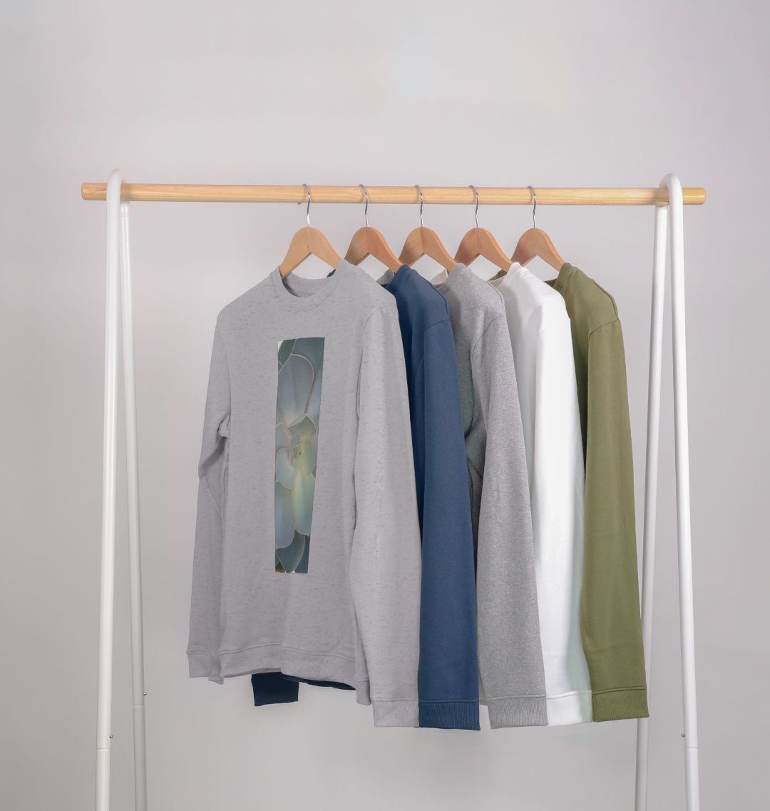 Men’s green ombré succulent banner sweater.