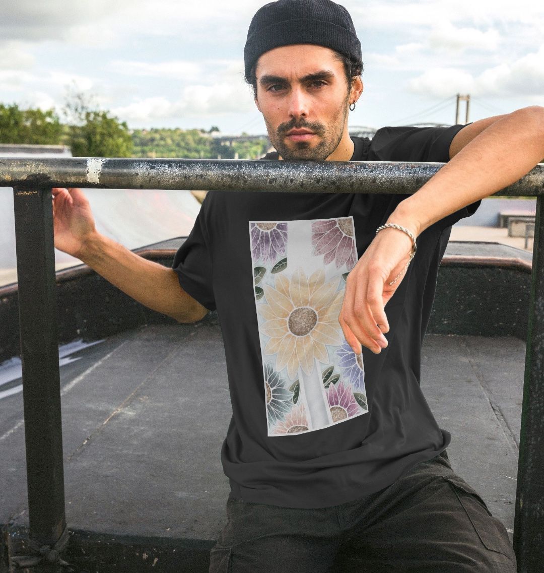Unisex sunflower banner motif t-shirt.