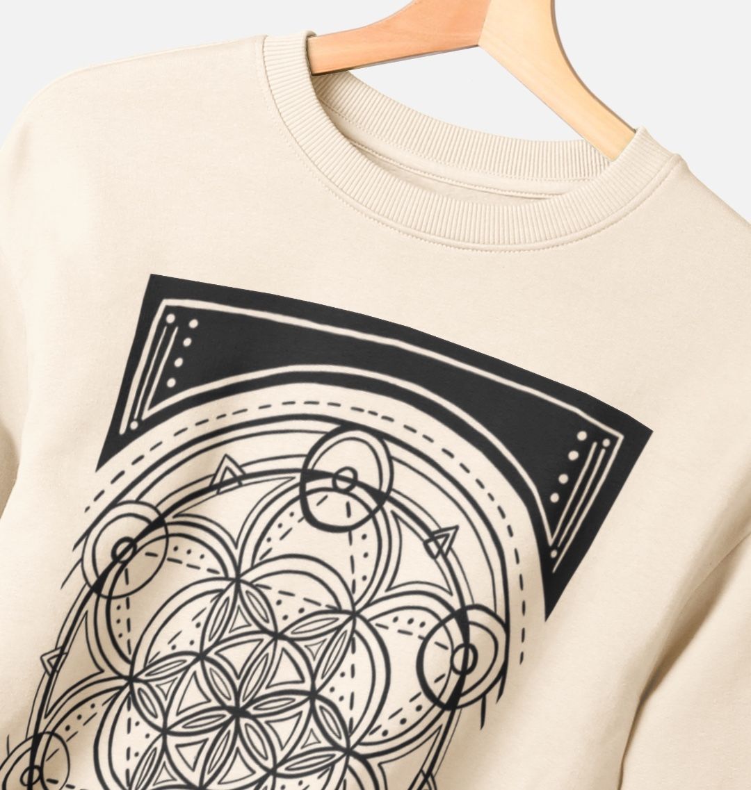 Geometric patternoutline women’s oversized T-shirt.