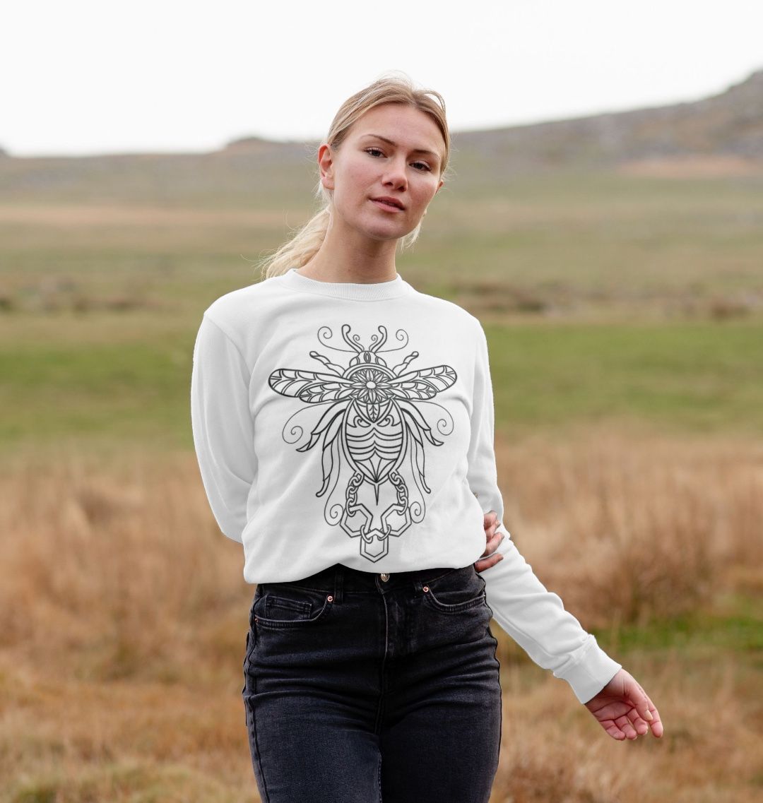 Ladies blacked lined gilded bumblebee sweatshirt.