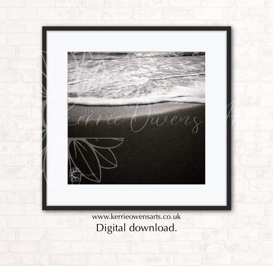 Black beach of Vik, photographic print, digital download.