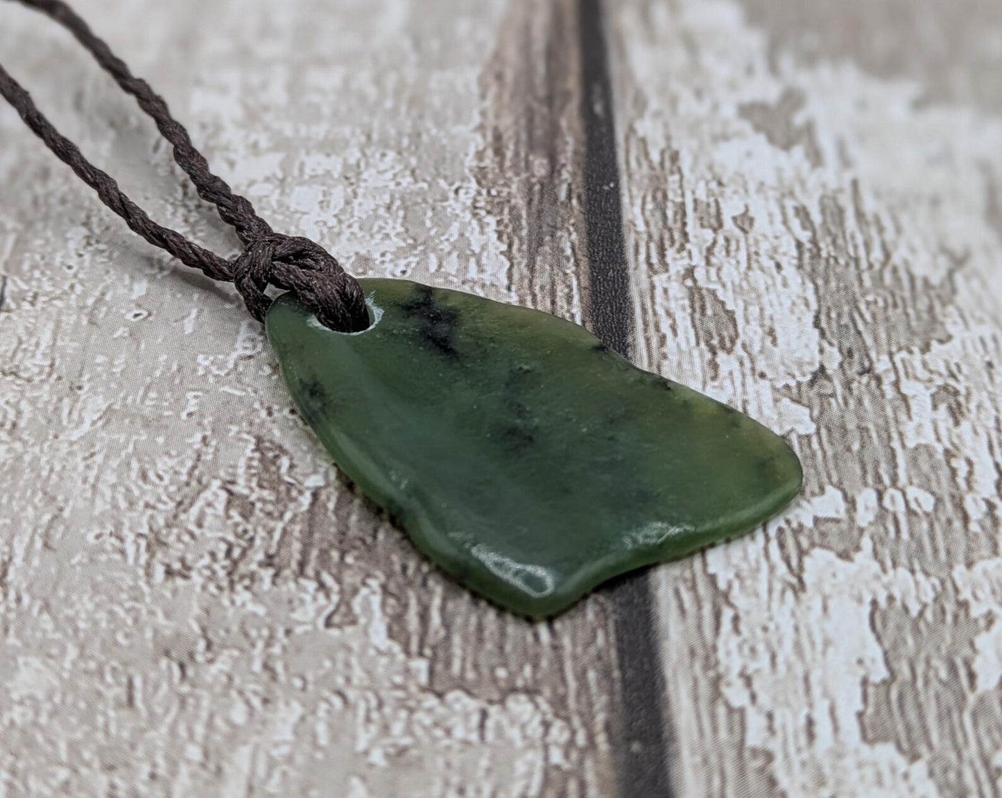 Tumbled Pounamu nephrite jade stone pendant