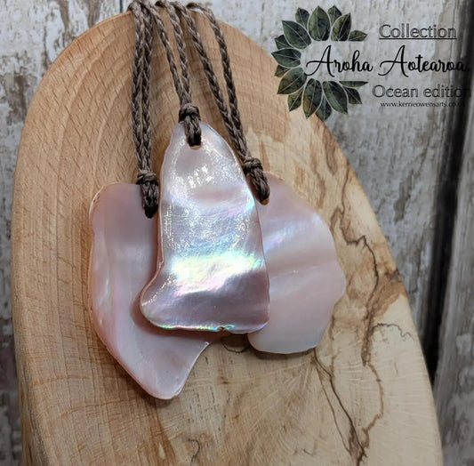 Large mid Iridescent NZ Freshwater Pink Mussel Shell Pendant – Natural Tumbled, Rainbow Shine, Hand-Polished Shell Jewellery