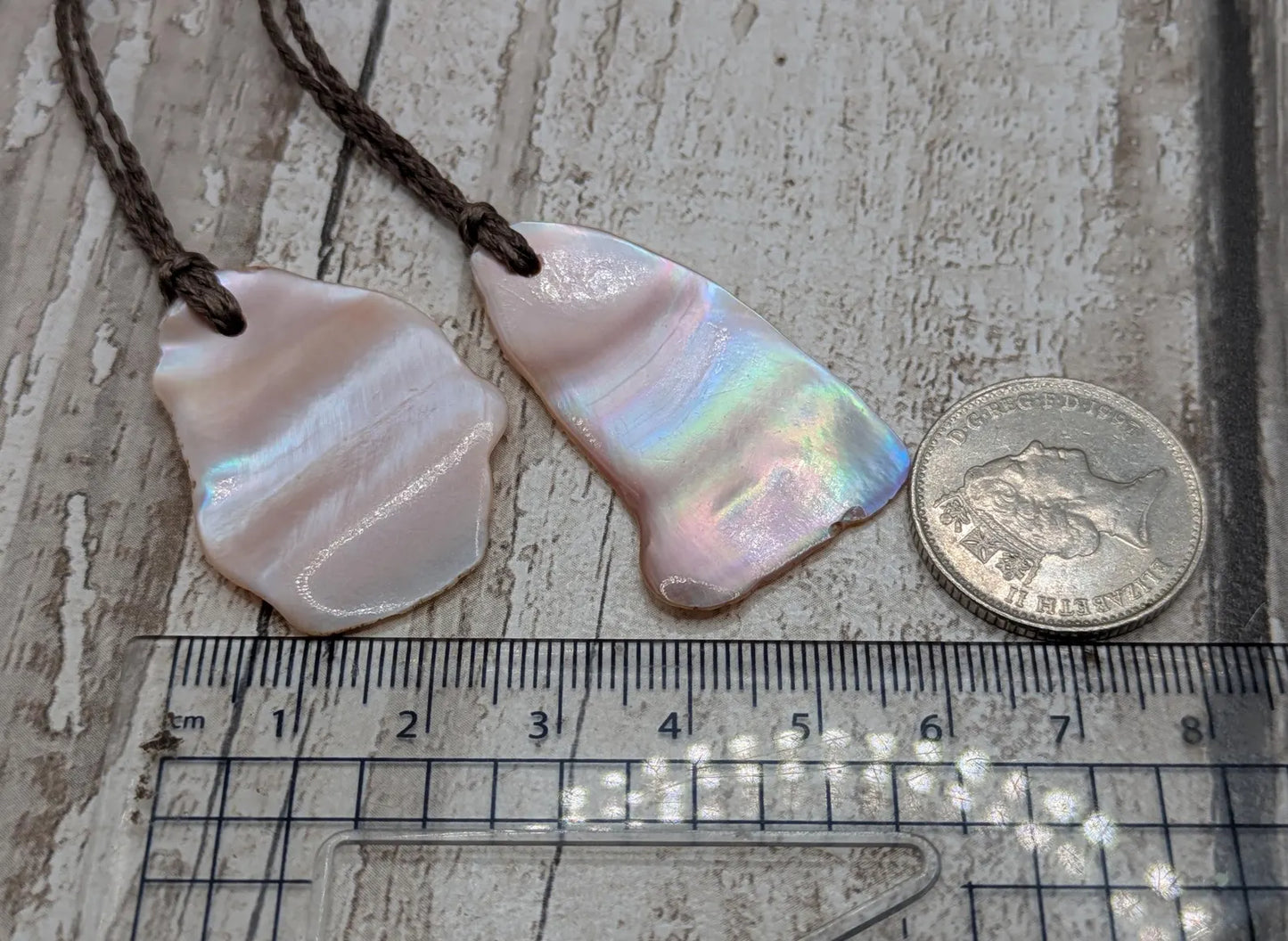 Large mid Iridescent NZ Freshwater Pink Mussel Shell Pendant – Natural Tumbled, Rainbow Shine, Hand-Polished Shell Jewellery