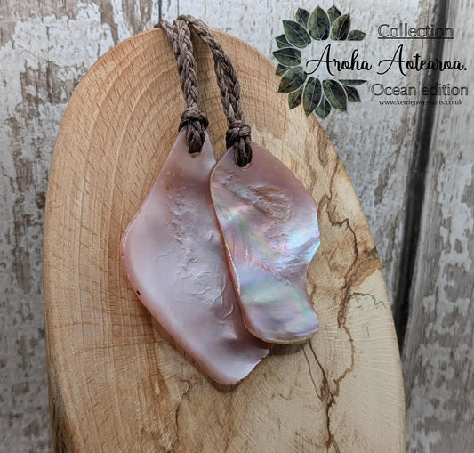 Large mid Iridescent NZ Freshwater Pink Mussel Shell Pendant – Natural Tumbled, Rainbow Shine, Hand-Polished Shell Jewellery