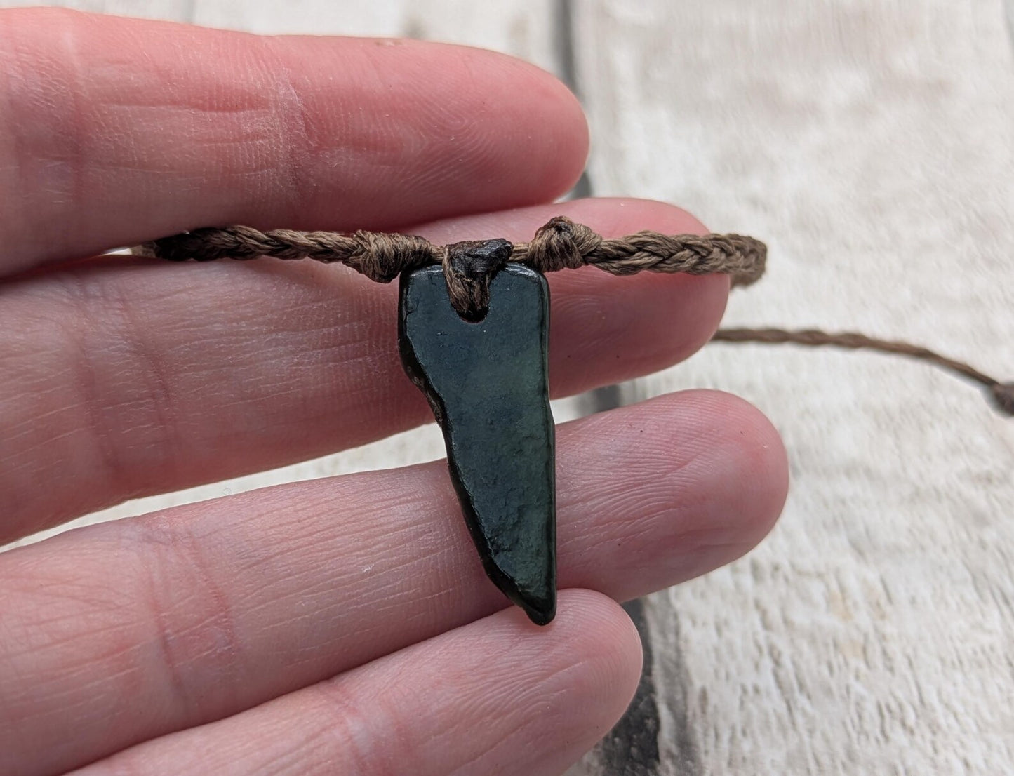 Pounamu greenstone tumbled jade adjustable bracelet.