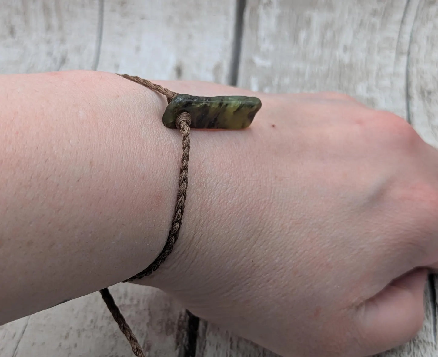 Tumble polished Pounamu greenstone jade adjustable bracelet.