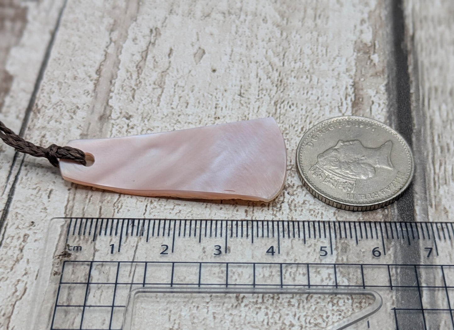 NZ Pink Freshwater Mussel Shell Roimata Trapezoid Pendant – Carved Teardrop with Pearlescent & Natural Shell Sides.