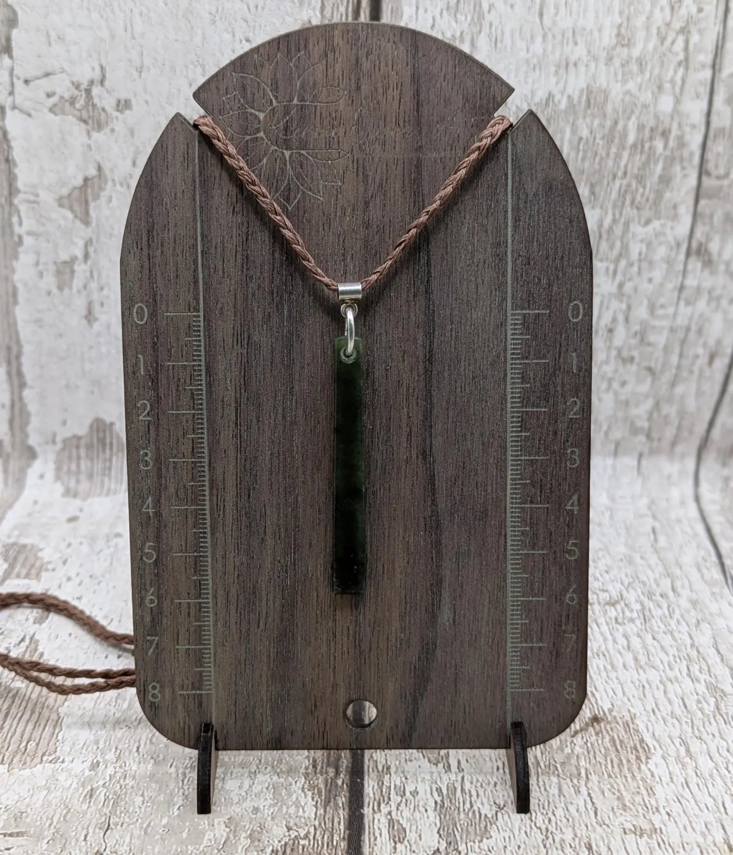 New Zealand pounamu nephrite jade greenstone thin Toki drop pendant. With silver bail.