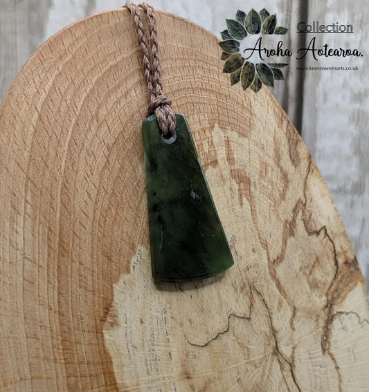 New Zealand Pounamu greenstone drop pendant.