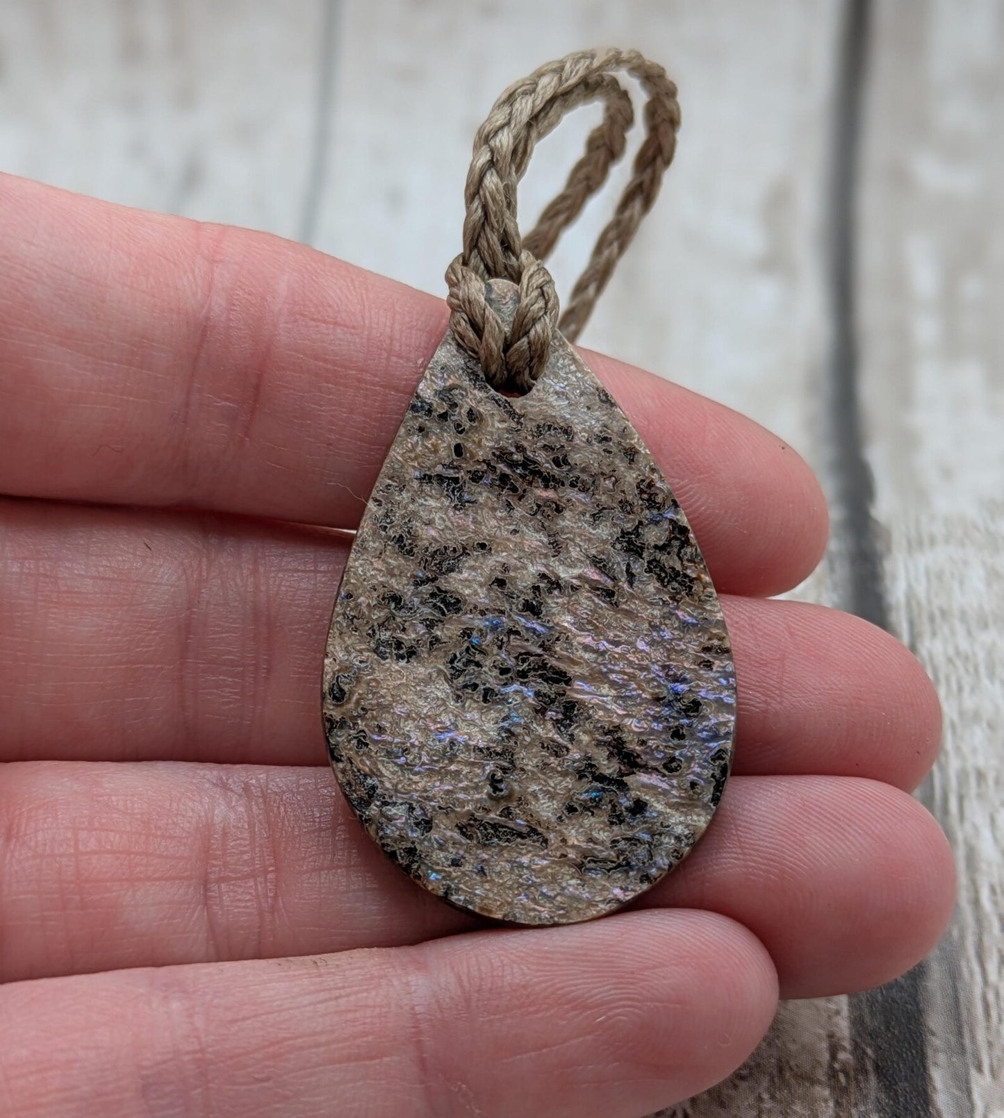New Zealand Rainbow Pāua Shell teardrop Pendant – Iridescent ocean themed Necklace, Māori Inspired Jewellery, Healing Shell Talisman.