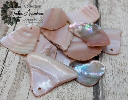 10 New Zealand Freshwater Mussel Shell Pendant Beads, Tumbled, Drilled & Polished, Natural Iridescent, Pearlescent Craft Beads for Jewellery