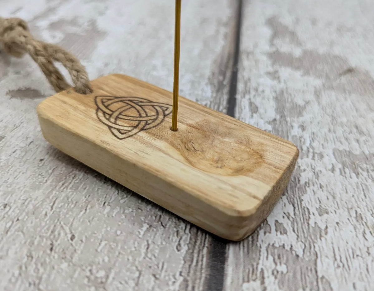 triquetra Travel sized incense holder and offering bowl.