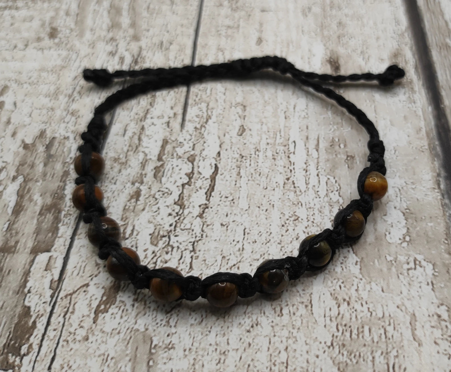 Tigers eye beaded macrame bracelet.