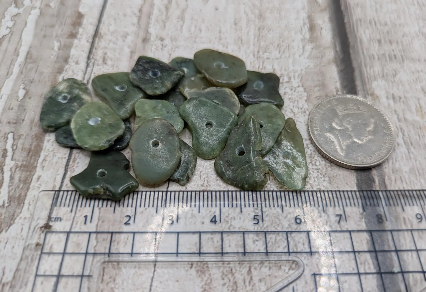20 Centre-Drilled New Zealand Pounamu Beads – Tumble polished Greenstone Offcuts for Jewellery Making and craft projects.
