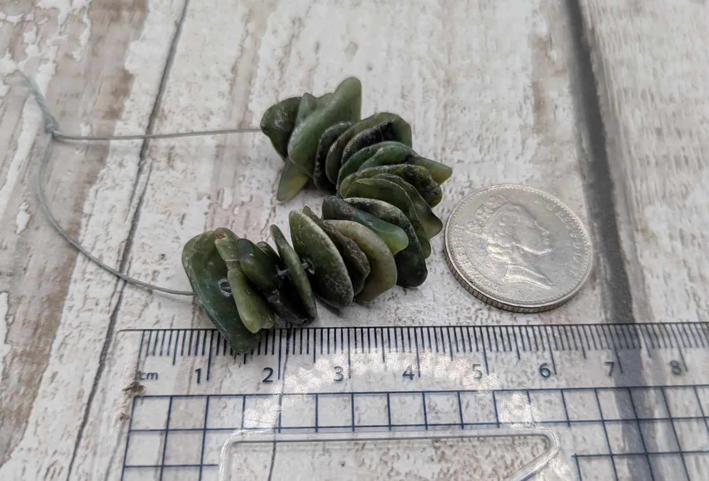 20 Centre-Drilled New Zealand Pounamu Beads – Tumble polished Greenstone Offcuts for Jewellery Making and craft projects.