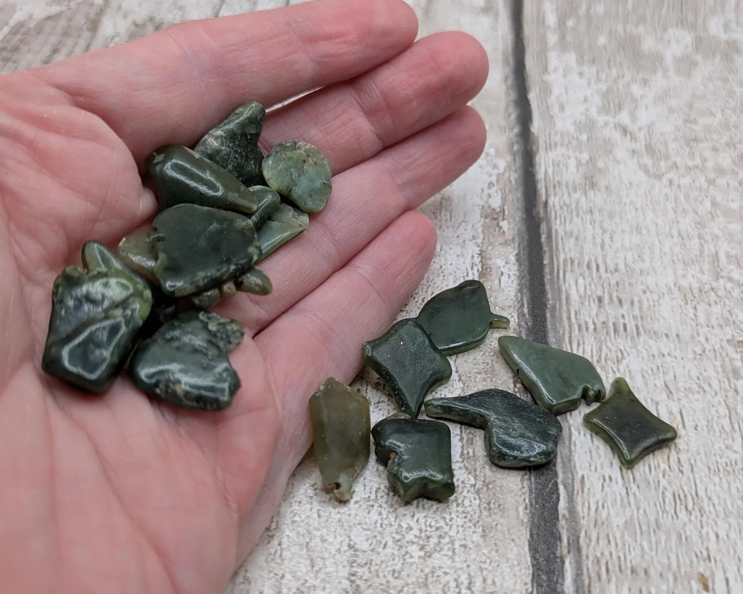 20 Small Tumbled Pounamu Jade Stones – Polished New Zealand Greenstone Offcuts for Crafts, Collectors & Metaphysical Use