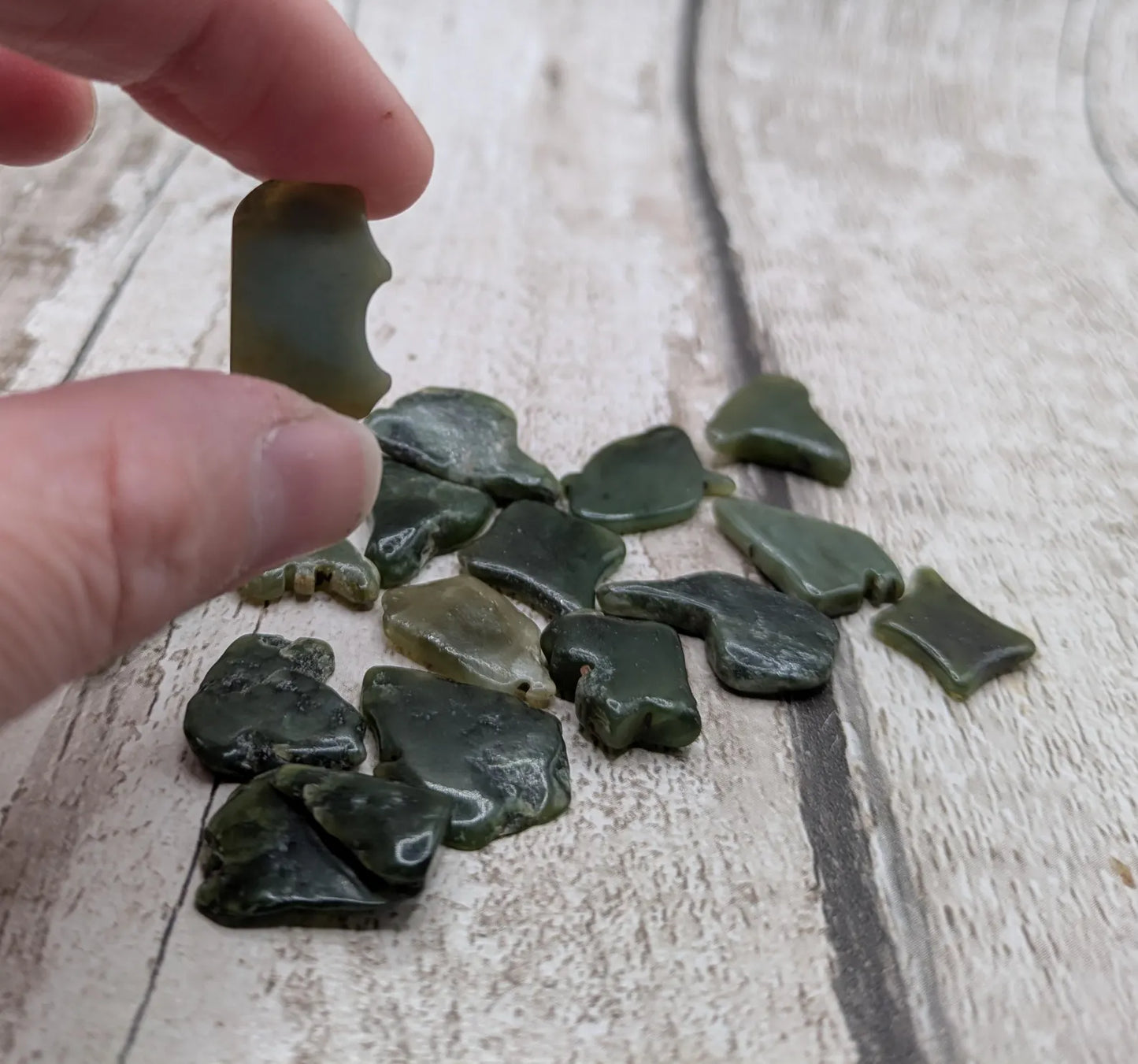 20 Small Tumbled Pounamu Jade Stones – Polished New Zealand Greenstone Offcuts for Crafts, Collectors & Metaphysical Use