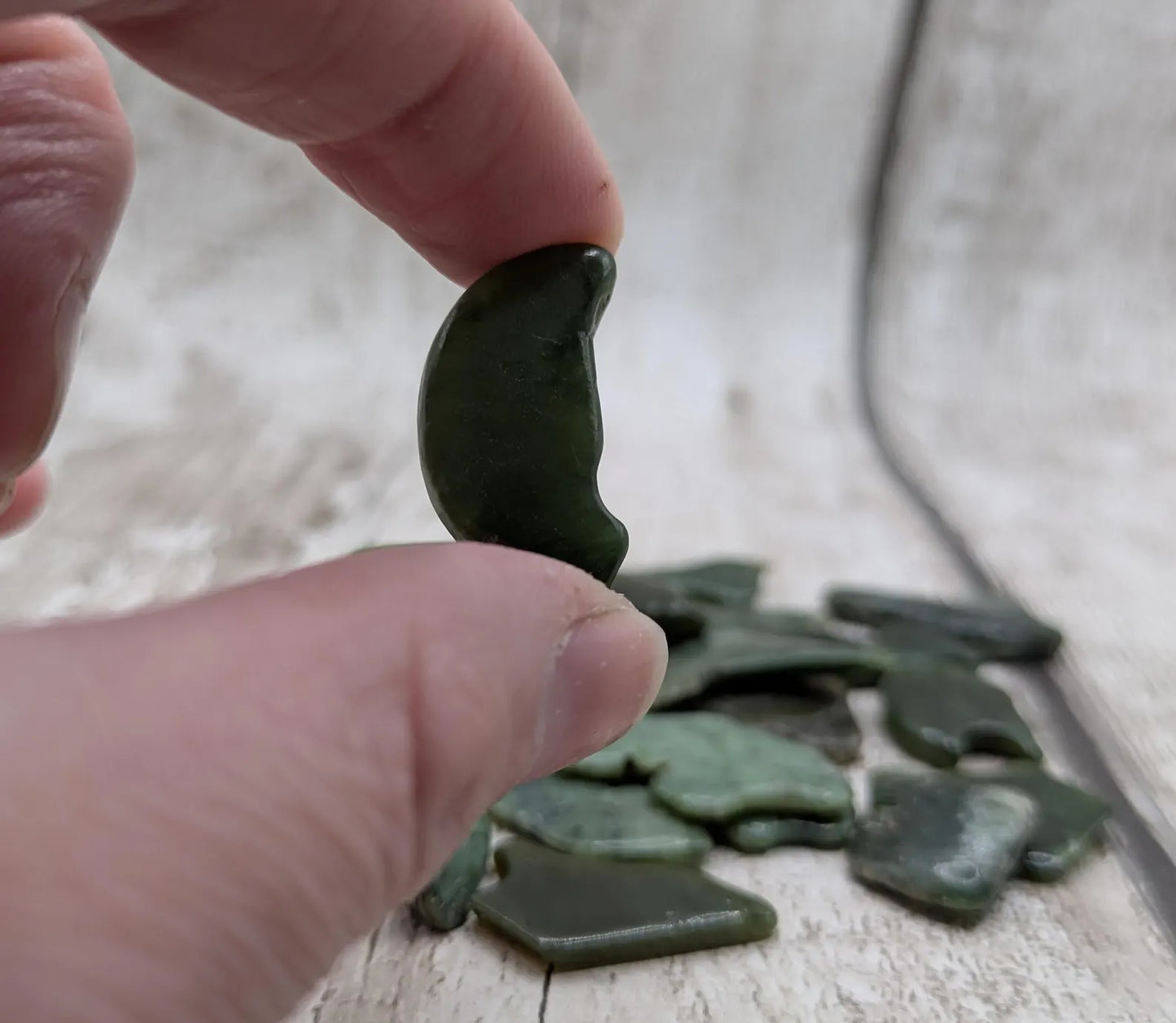 One medium Tumbled Pounamu nephrite Jade Stone – Random Polished New Zealand Greenstone Offcut for Collectors & Metaphysical Use.