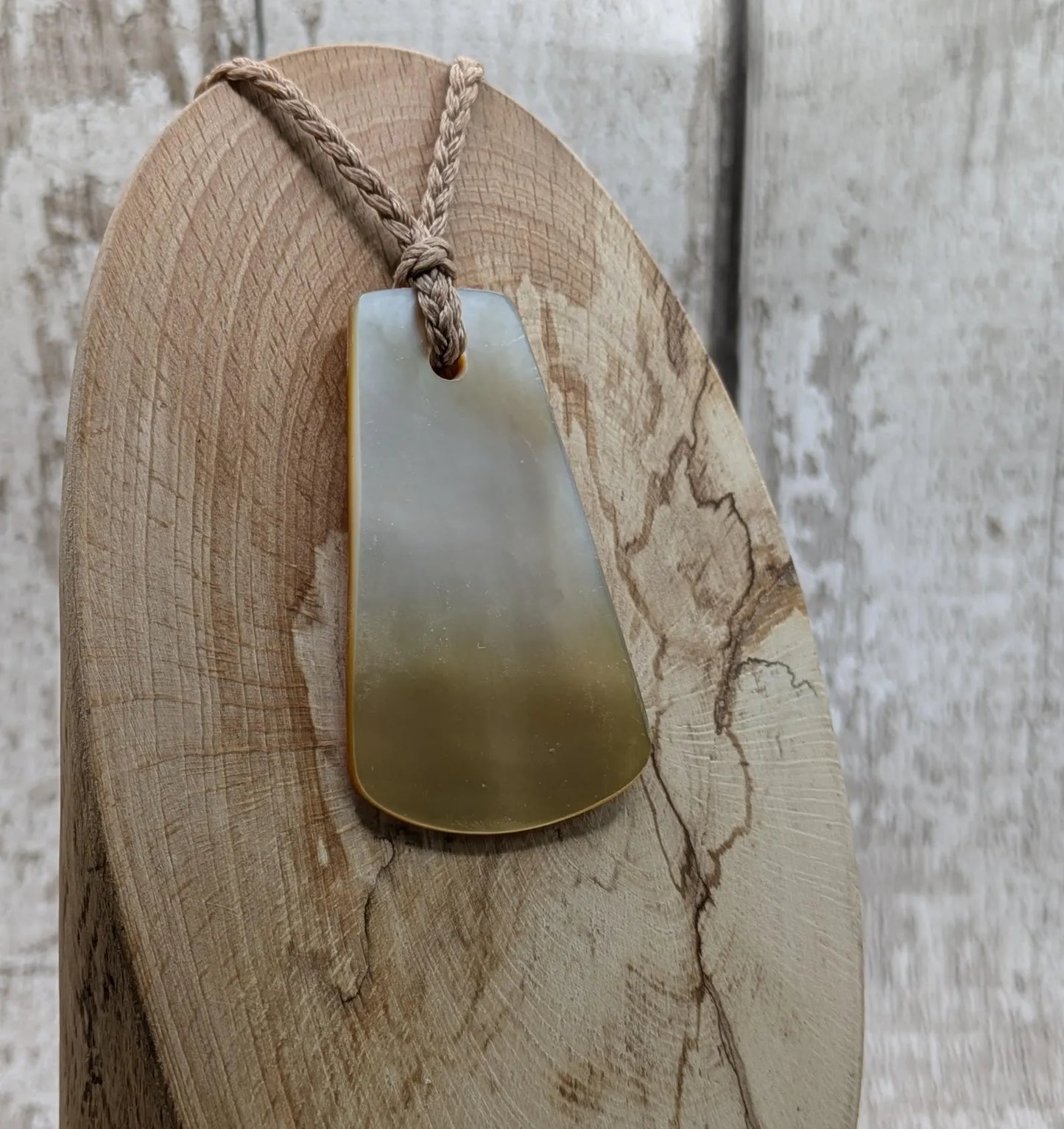 Mother of Pearl Toki styled shell pendant.