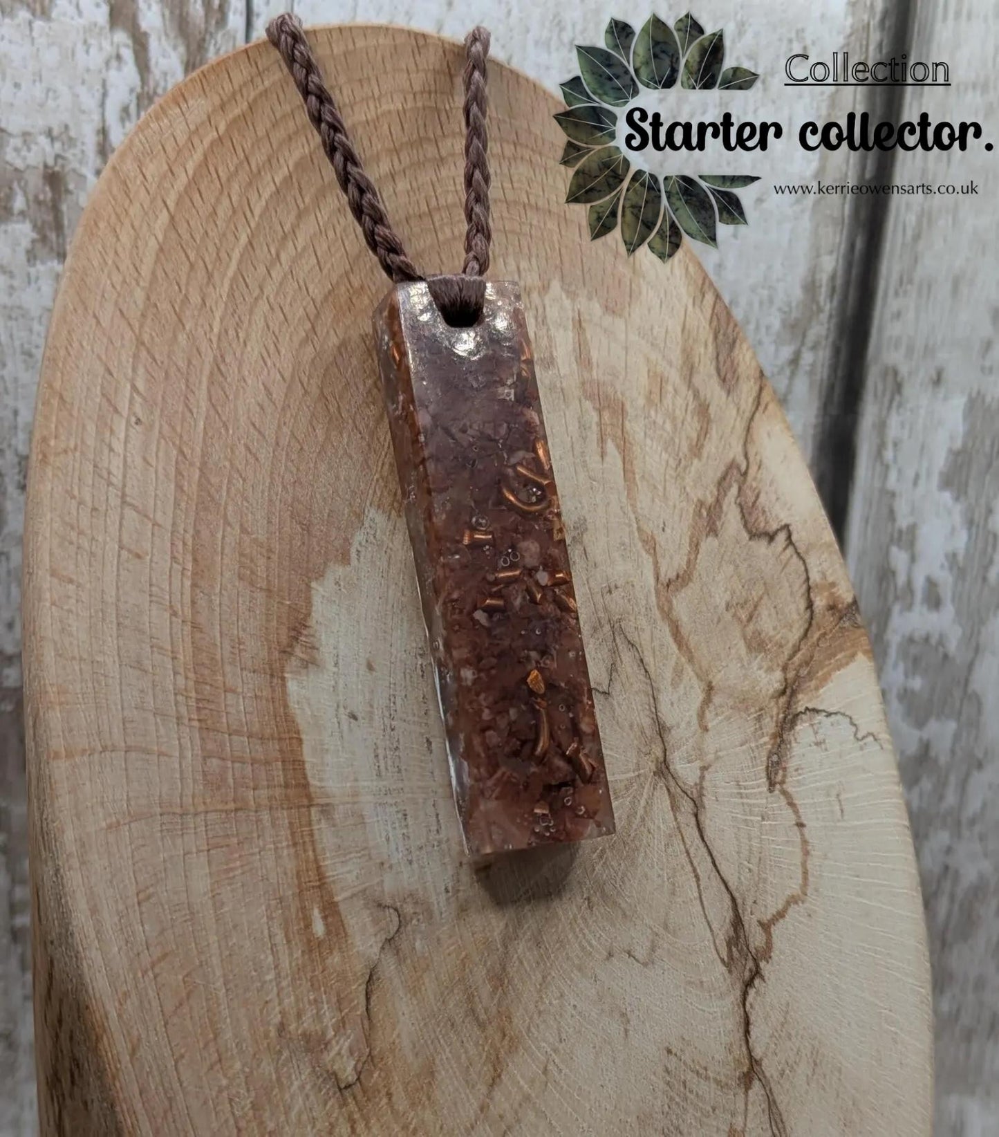 Argonite Sputnik with copper in resin.