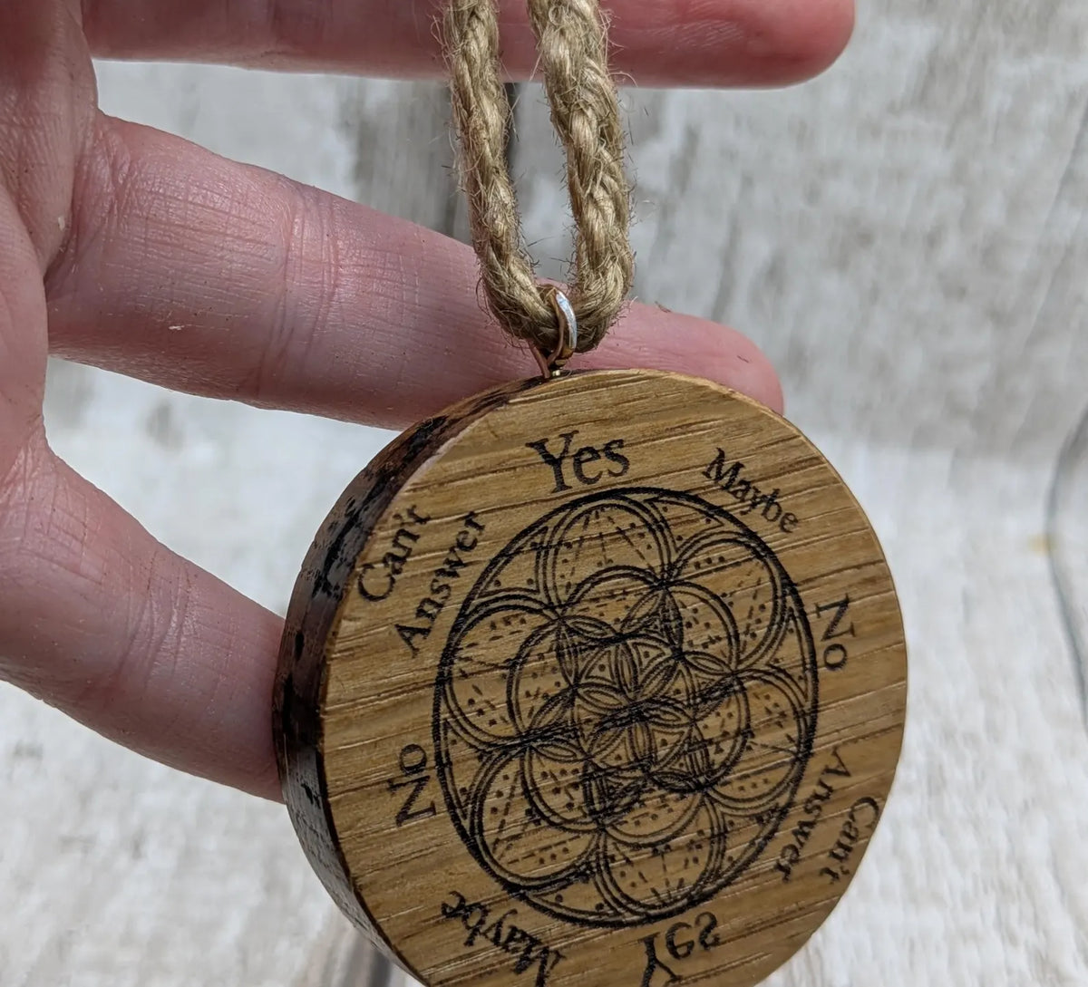 Oak wood pocket pendulum disc board.