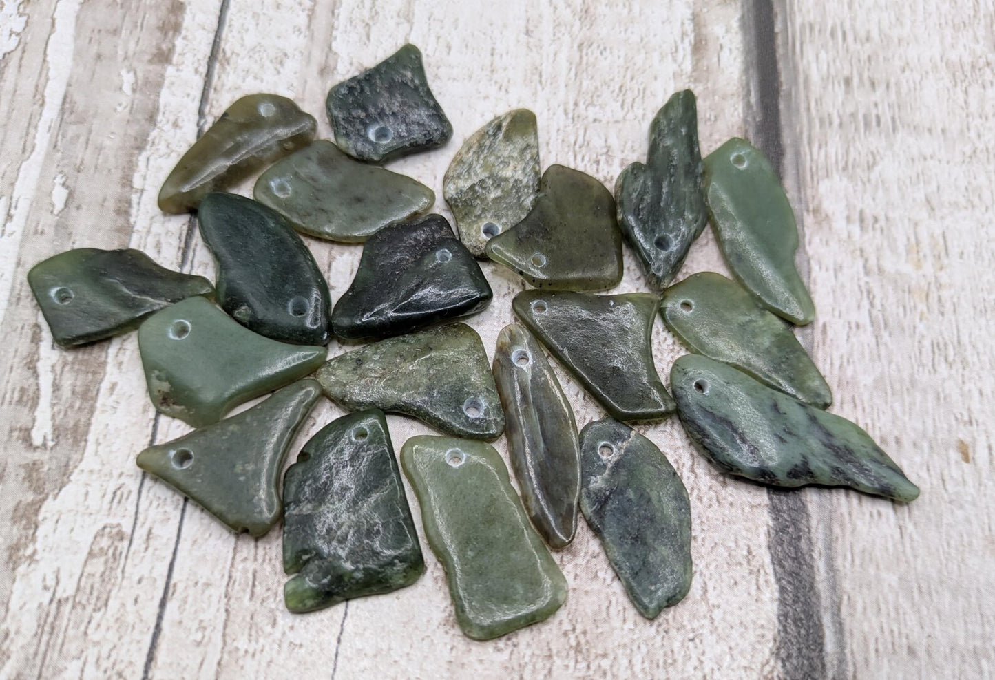 20 Top-Drilled chunky New Zealand Pounamu Beads – Tumble polished Greenstone Offcuts for Jewellery Making and craft projects.