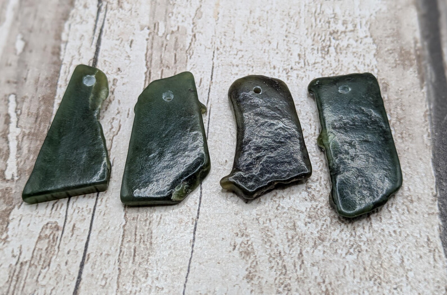 4 Centre-Drilled New Zealand Pounamu pendant Beads – Tumble polished Greenstone Offcuts for Jewellery Making and craft projects.