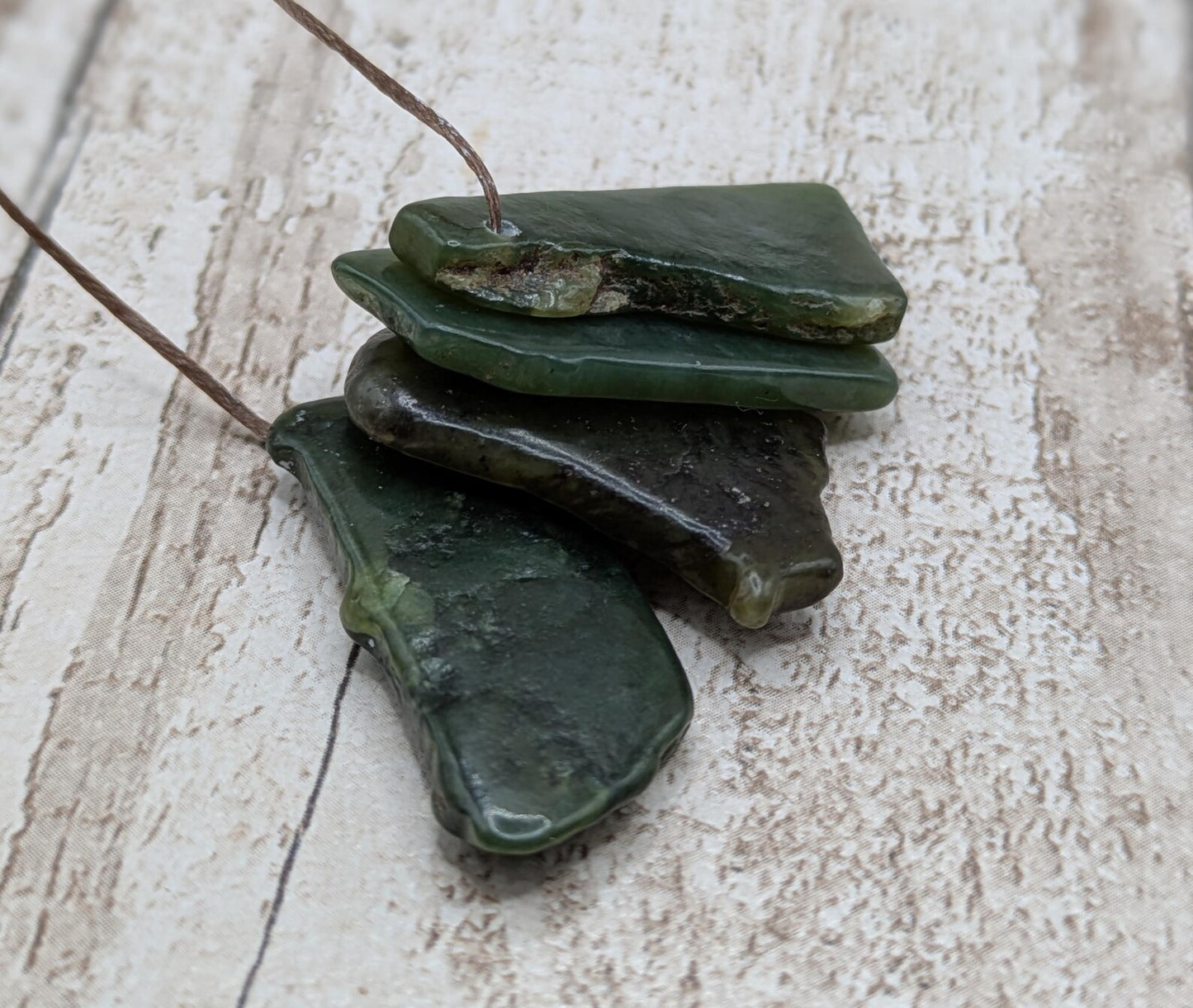 4 Centre-Drilled New Zealand Pounamu pendant Beads – Tumble polished Greenstone Offcuts for Jewellery Making and craft projects.
